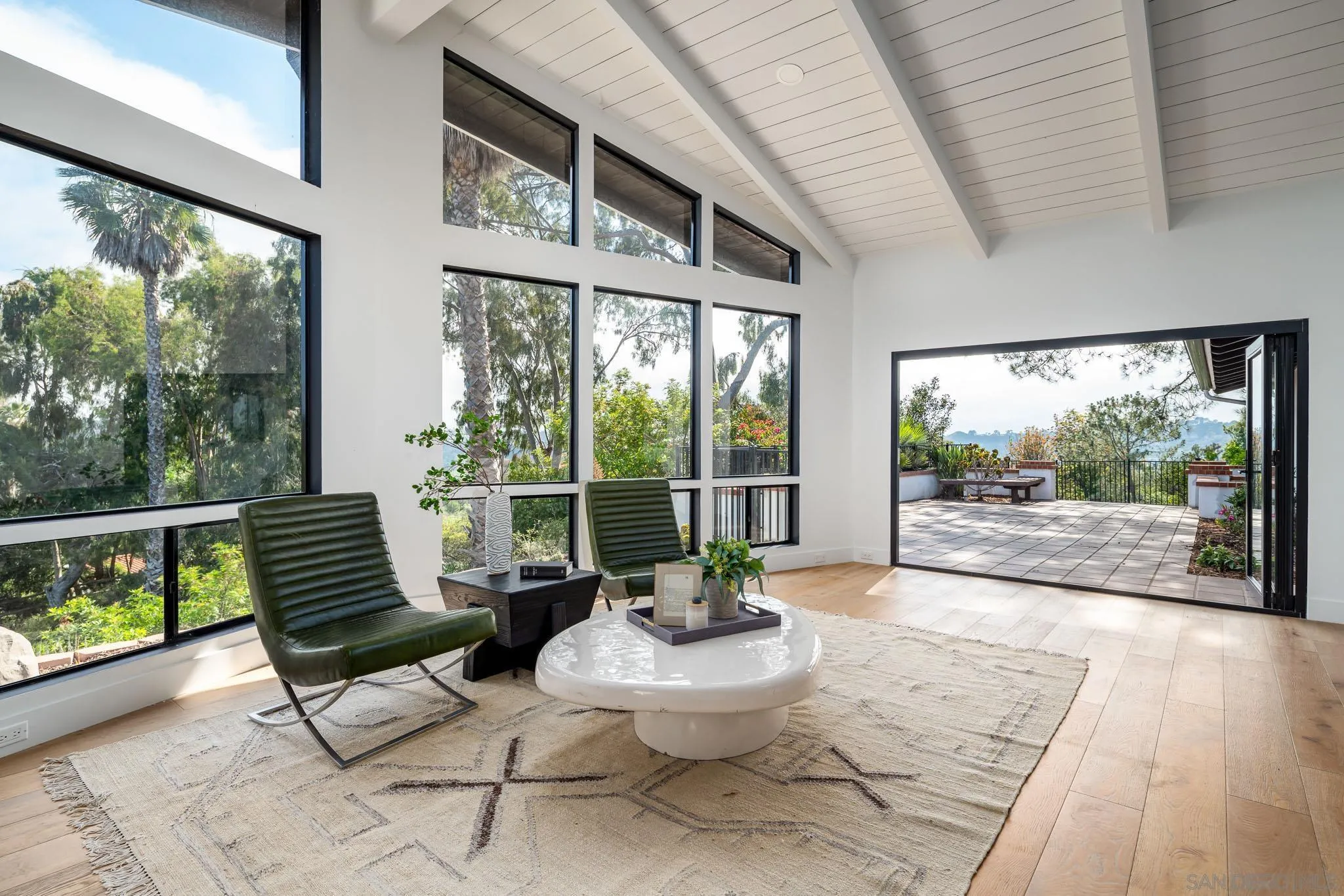 https://cdn.realtyfeed.com/cdn/127/250030654/0f6cd2c6e0d3cf89a30a45a86c54cd5c.webp