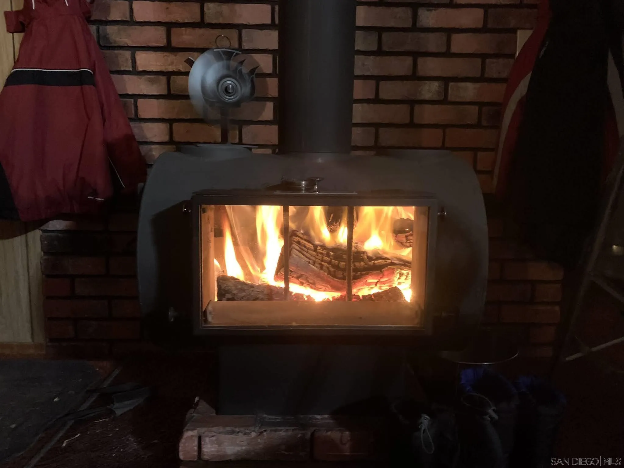 https://cdn.realtyfeed.com/cdn/127/250030667/f24e40416cccc88a84748697c8e83748.webp
