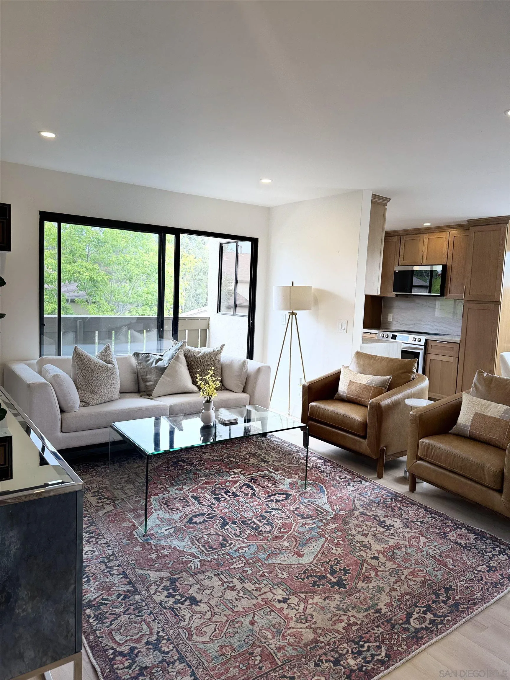Photo #4: 250030673 Listing 