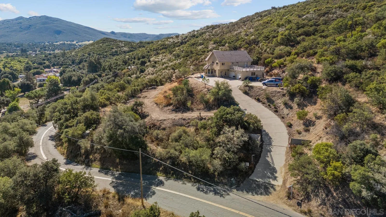 https://cdn.realtyfeed.com/cdn/127/250030674/5e15dfb7bf585eb5d06f988d70949b01.webp