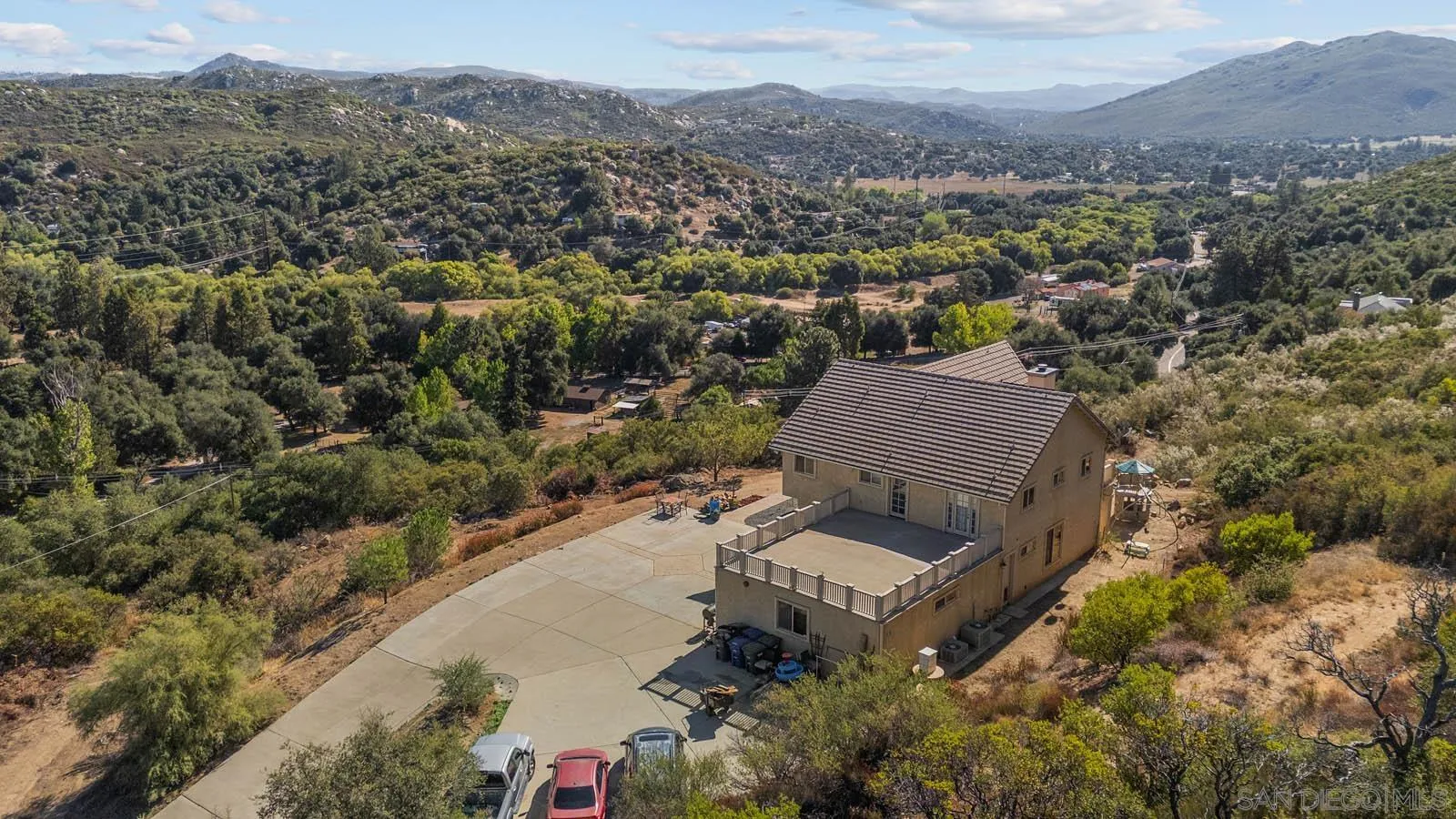 https://cdn.realtyfeed.com/cdn/127/250030674/cae814d1a7b2655bb7e29cbd05758d08.webp