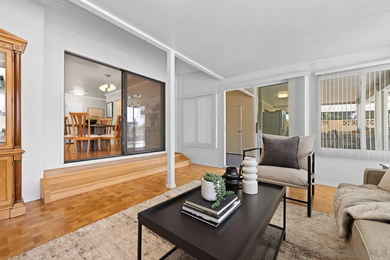 https://cdn.realtyfeed.com/cdn/127/250030683/3a4ac232d8bbb6a9c51bef5258db5b26.webp