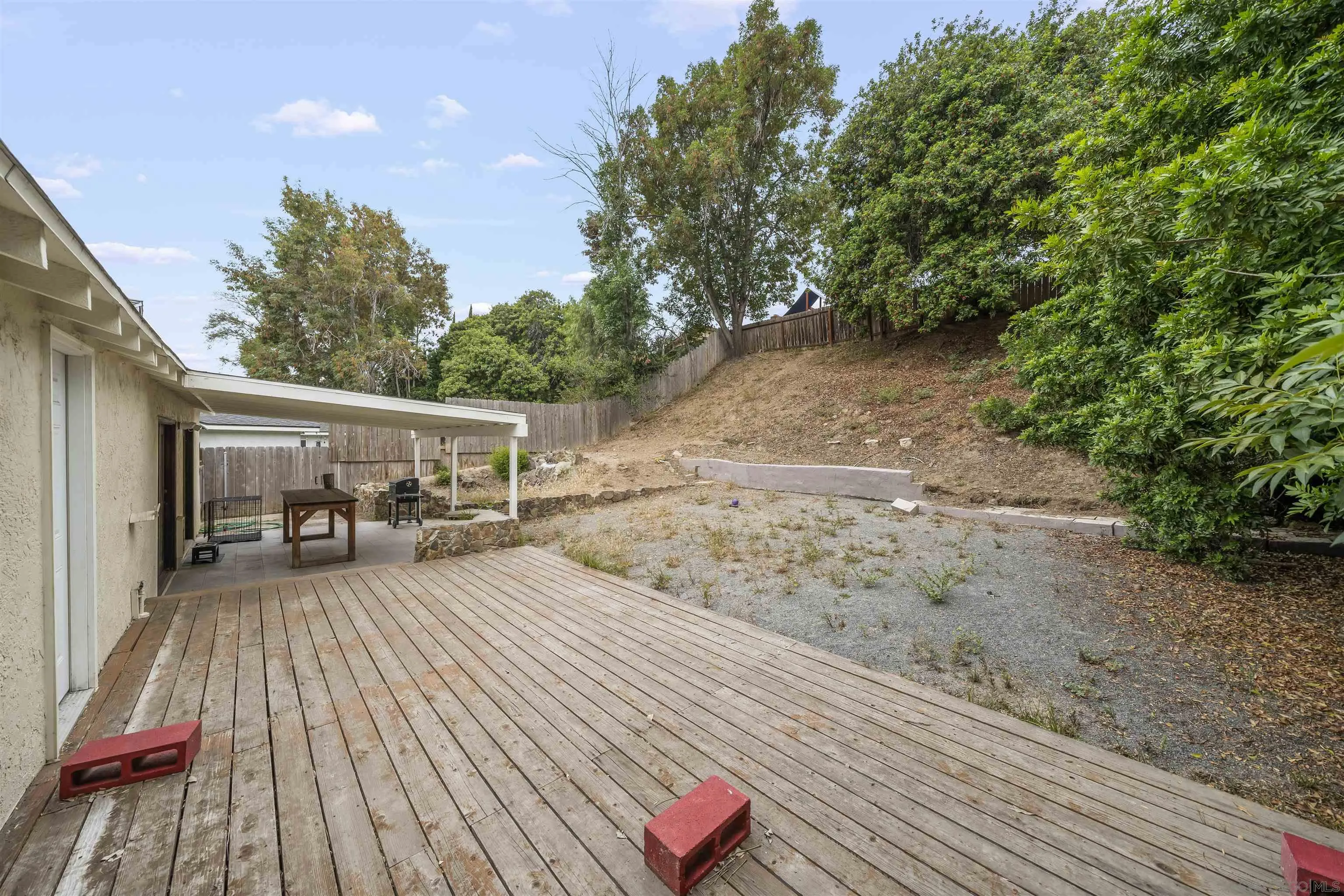 https://cdn.realtyfeed.com/cdn/127/250030710/d2d2613e881853d790cf29700e7818d0.webp