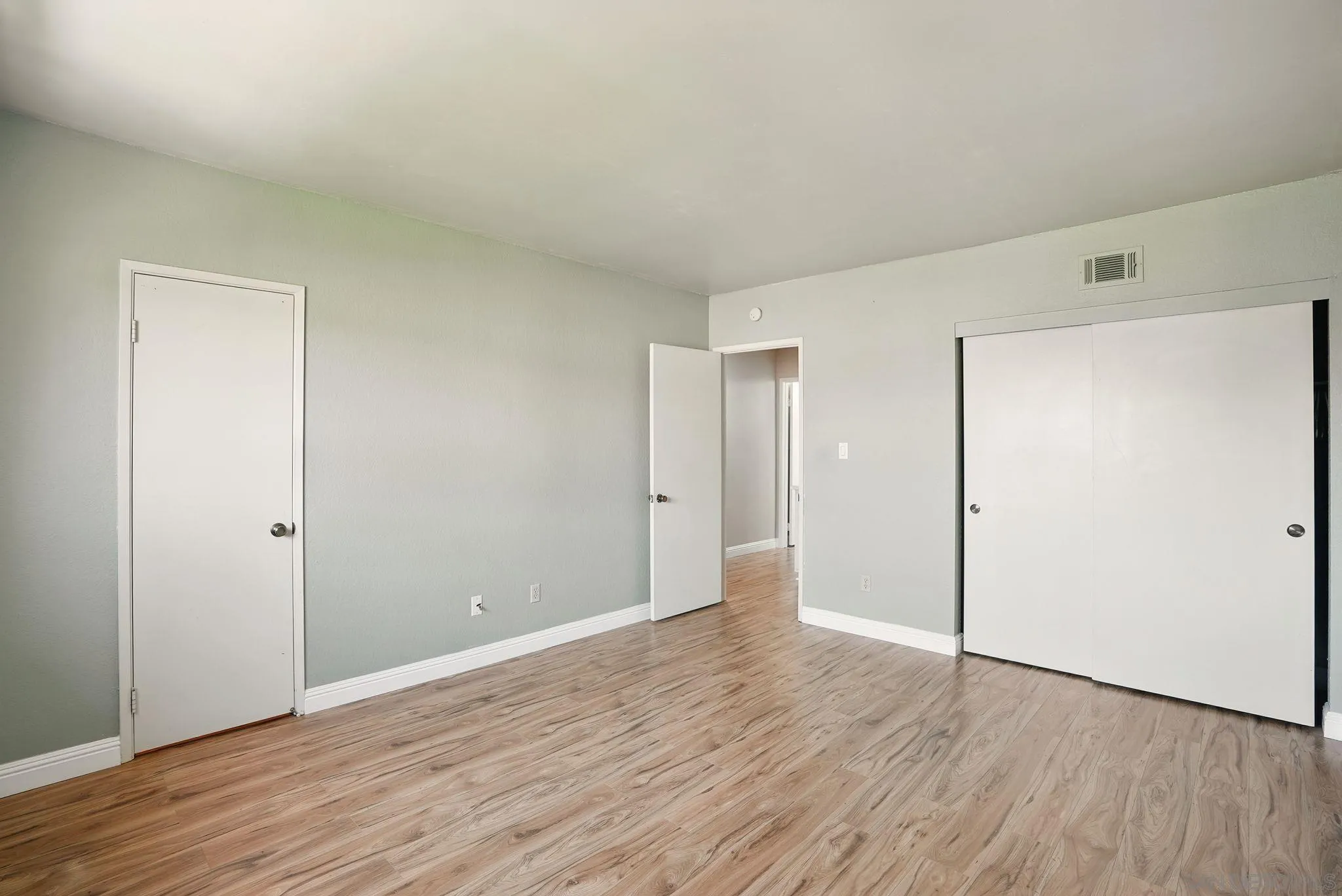 Photo #11: 250030727 Listing: Photo #11