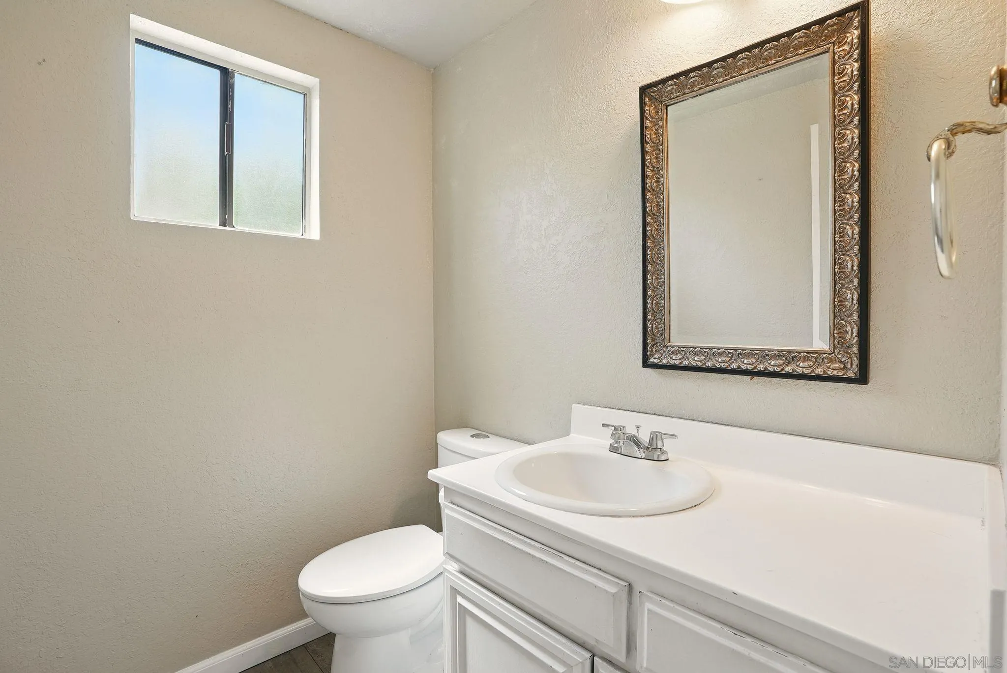 Photo #9: 250030727 Listing: Photo #9