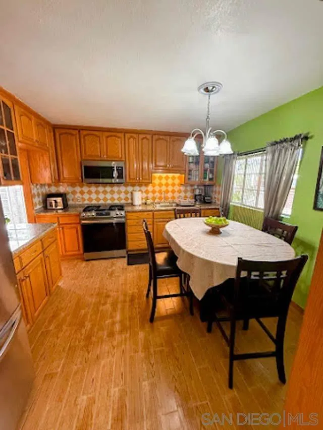 https://cdn.realtyfeed.com/cdn/127/250030734/0fc325ed3cf6118b7d3882f0a7844f36.webp