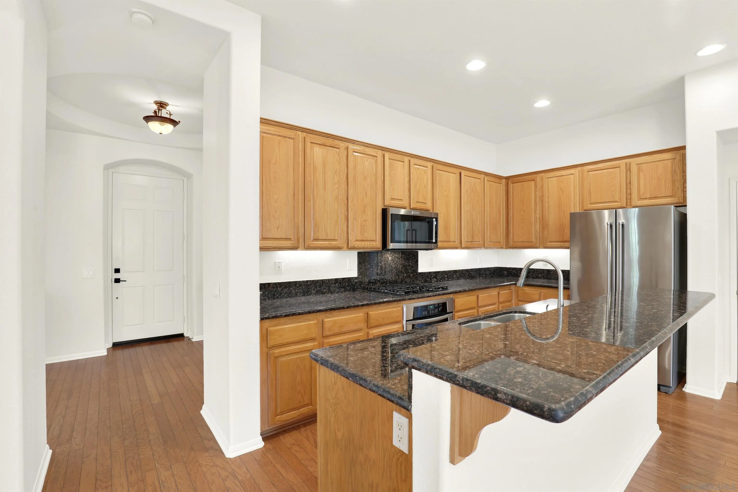 https://cdn.realtyfeed.com/cdn/127/250030750/19adb8634f9d2bc60ae18120faf60208.webp