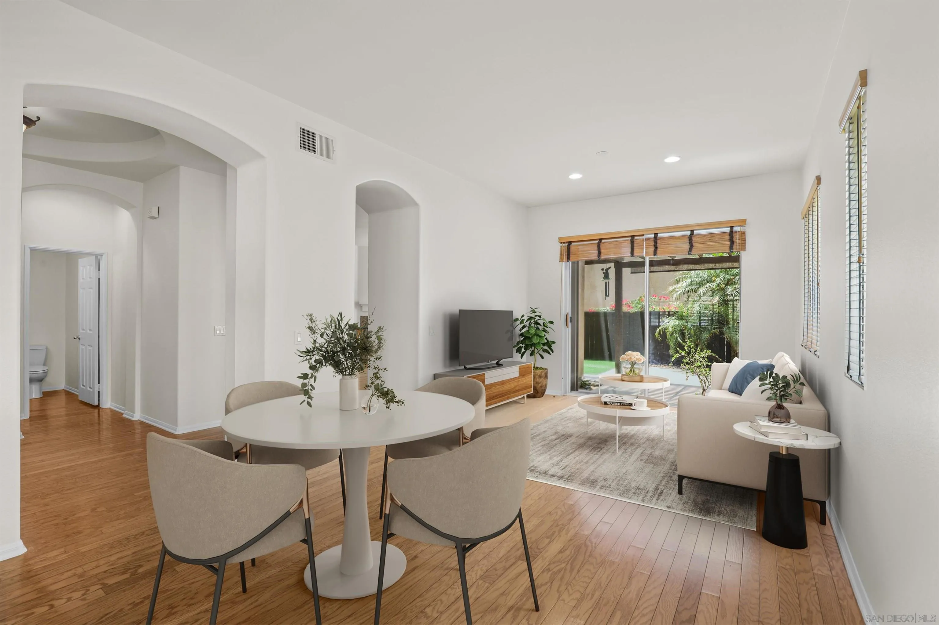 https://cdn.realtyfeed.com/cdn/127/250030750/b5c8b4508e74293ef4f20ce920e5f18c.webp