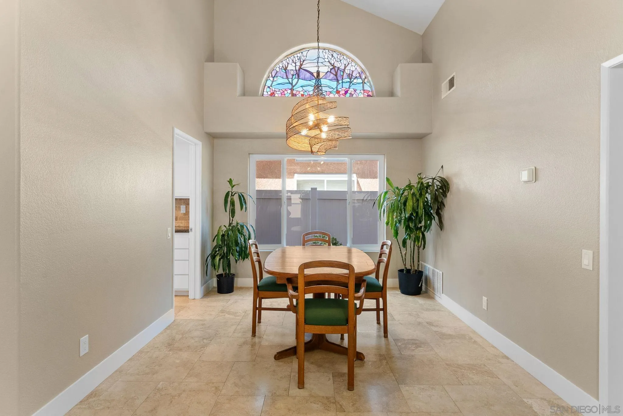 https://cdn.realtyfeed.com/cdn/127/250030767/502c4c72397893b93479e3bd580a28e7.webp