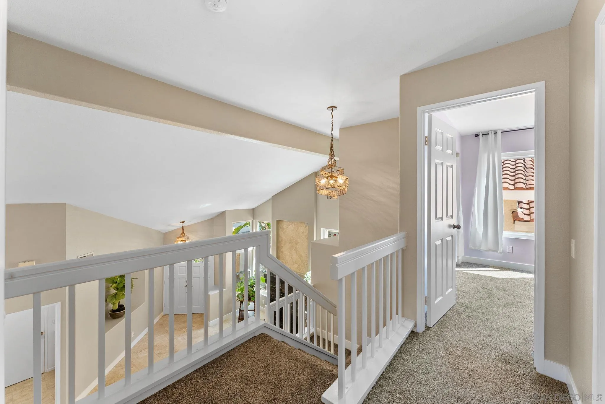 https://cdn.realtyfeed.com/cdn/127/250030767/67edadb4883363c6f20e9ba01fa23e98.webp