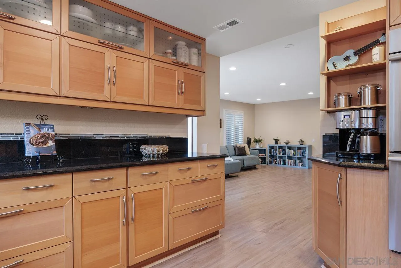 https://cdn.realtyfeed.com/cdn/127/250030771/09efbb0507b28a7ae15d46f68d4078f8.webp