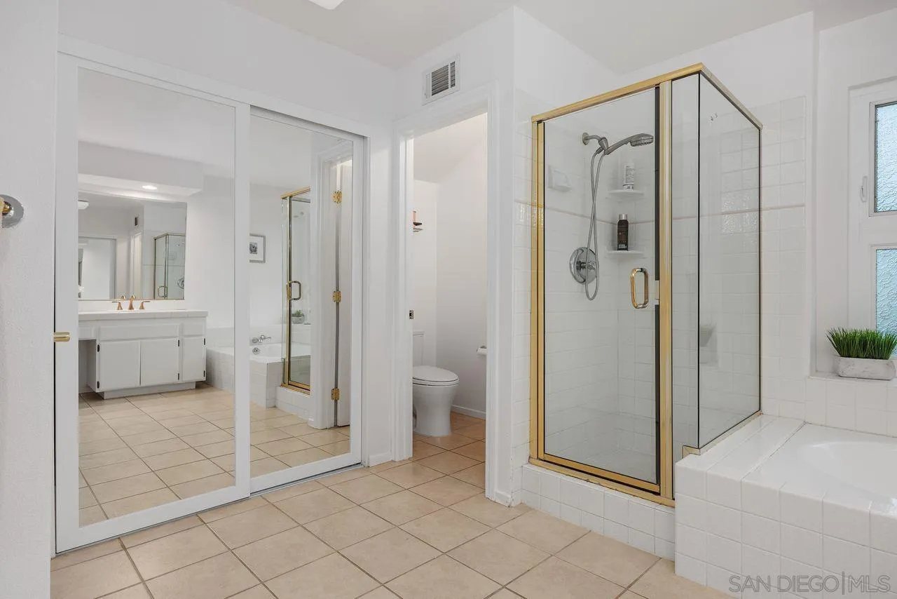 https://cdn.realtyfeed.com/cdn/127/250030771/0cdfba1453b4a0cf299c42f20bcea67b.webp