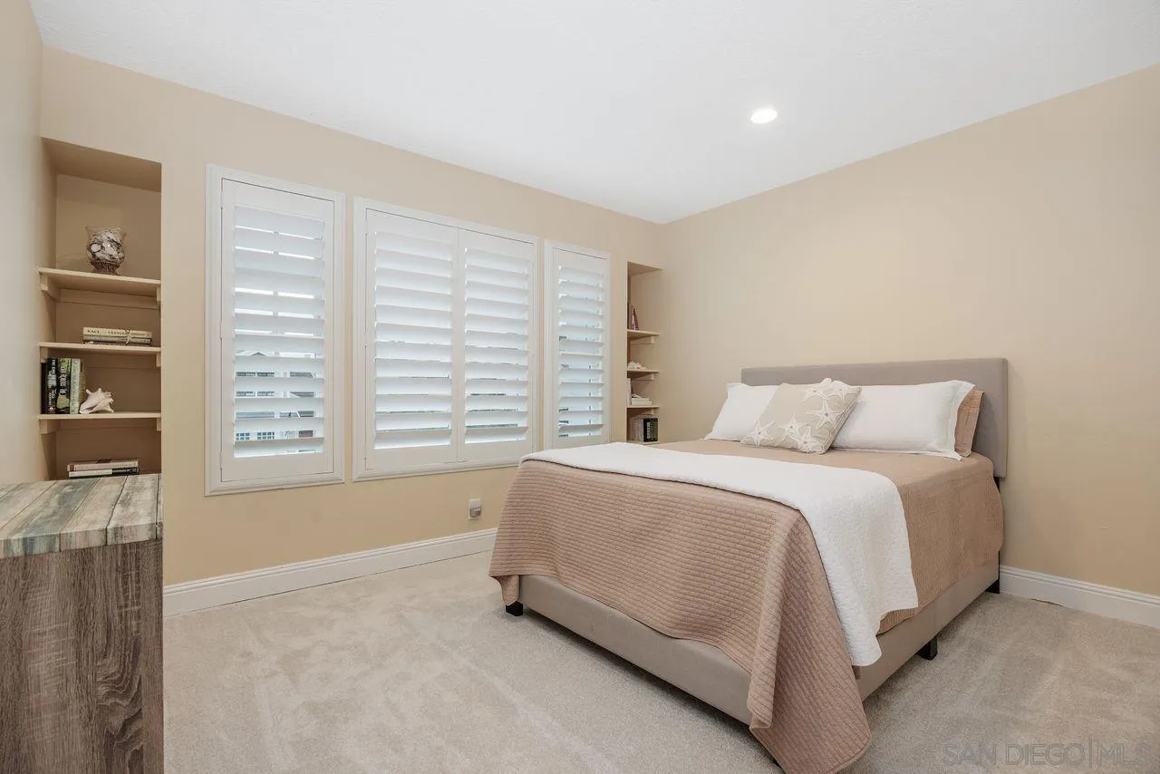 https://cdn.realtyfeed.com/cdn/127/250030771/c214e13f33b1808a88292550b68f43b3.webp