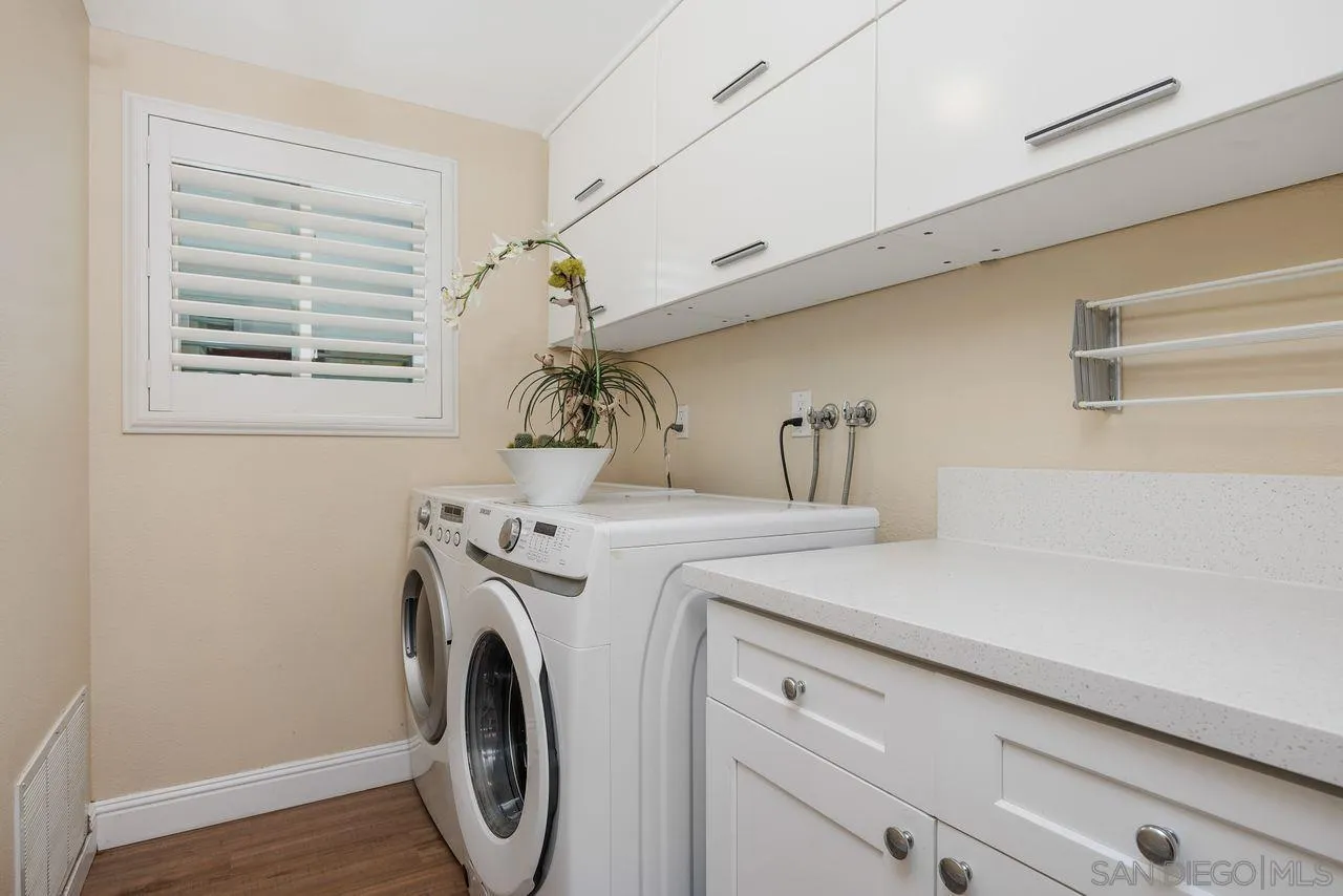 https://cdn.realtyfeed.com/cdn/127/250030771/fb2004324cf01c674a3d8ce6625f17a0.webp