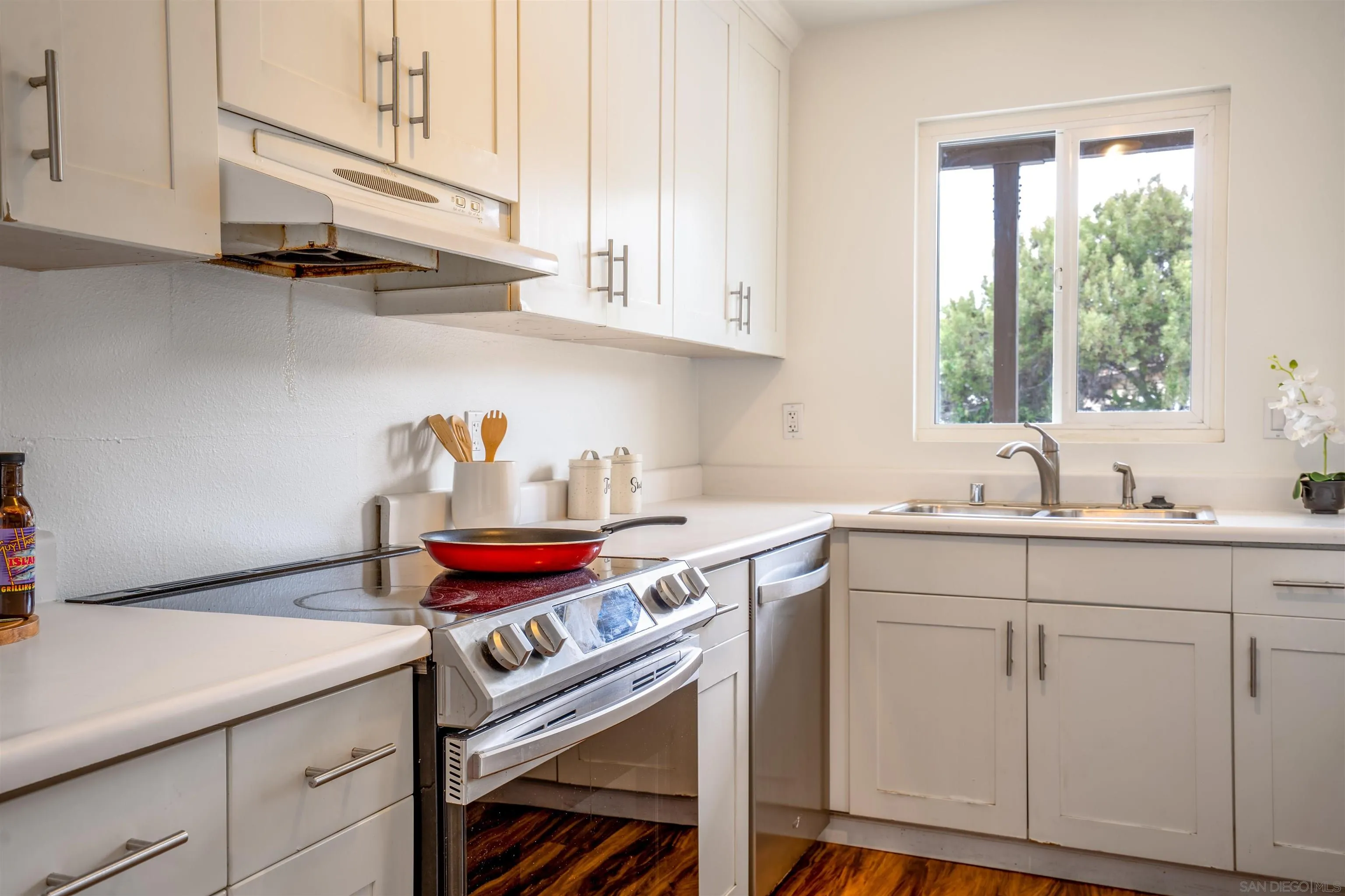 Photo #6: 250030778 Listing 