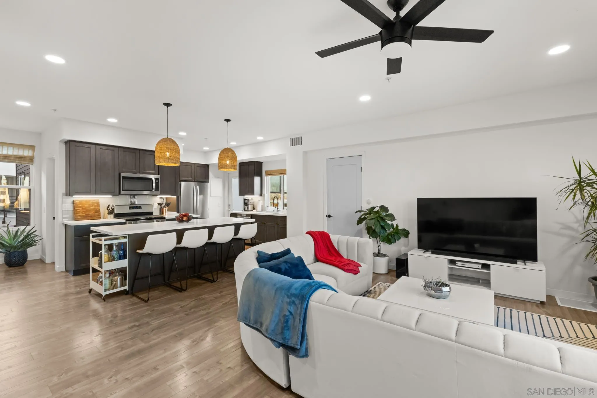 Photo #8: 250030781 Listing: Photo #8