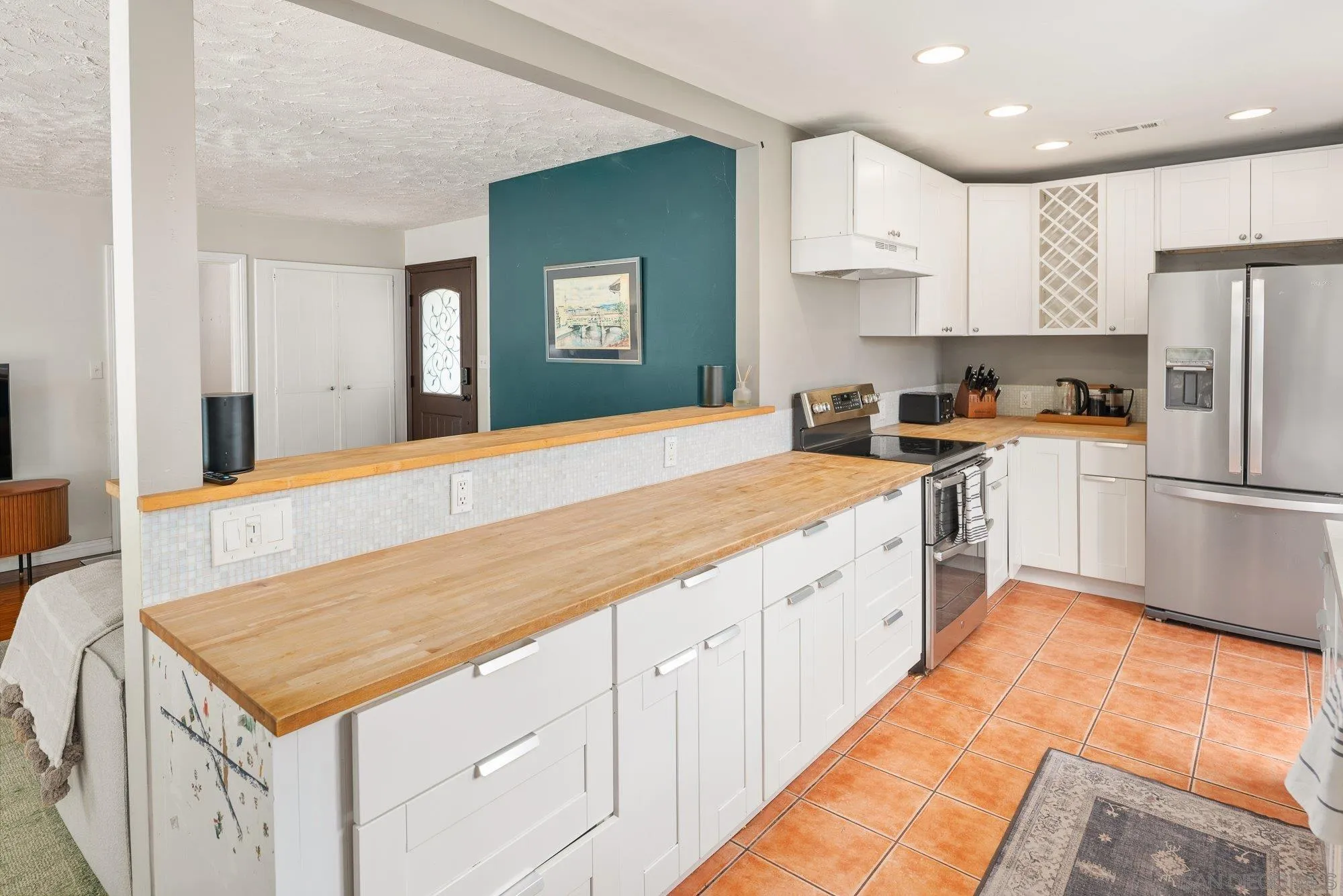 https://cdn.realtyfeed.com/cdn/127/250030786/395416d1b646129c9cd3e9dd18e98af2.webp