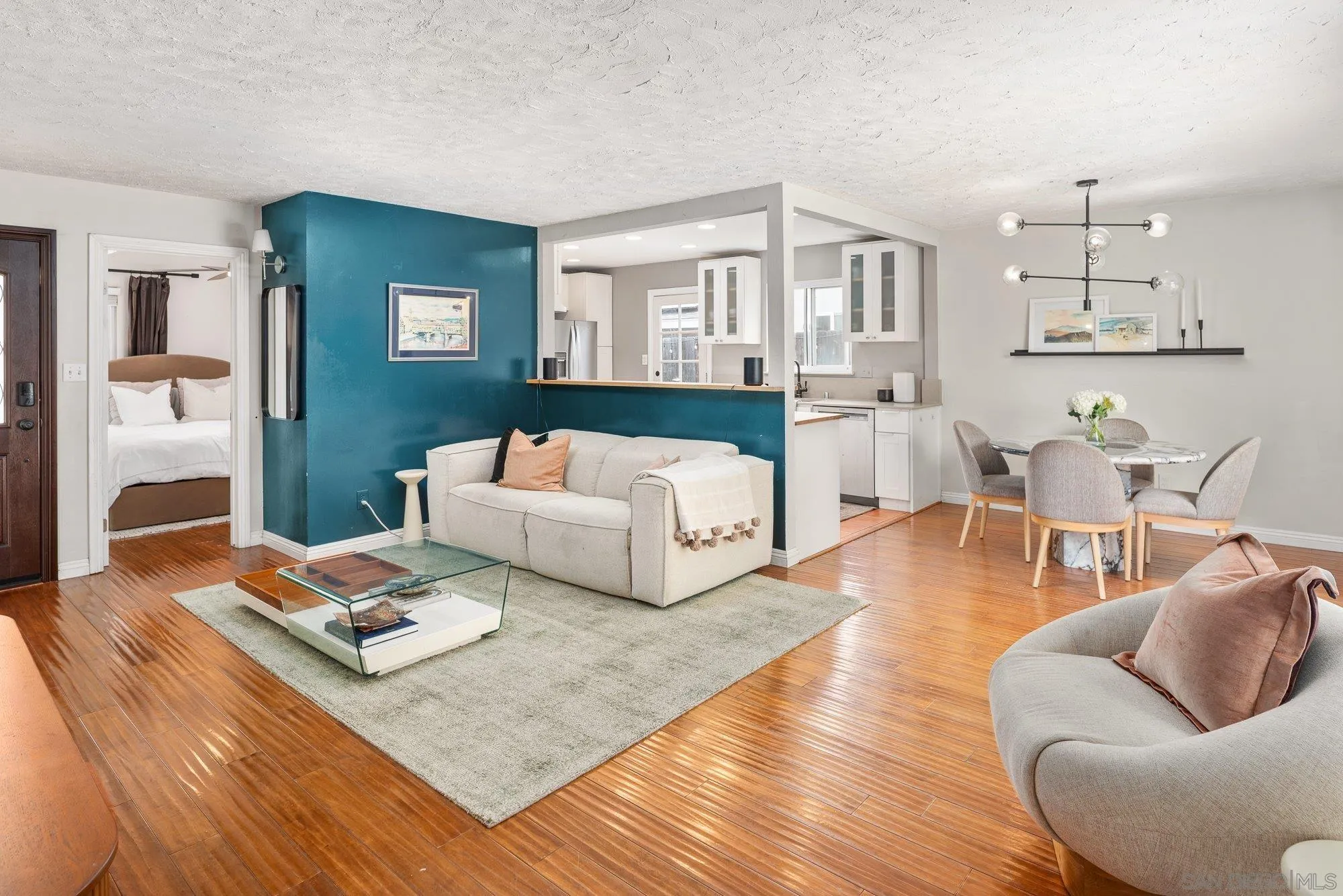 https://cdn.realtyfeed.com/cdn/127/250030786/7e284a6e47c29951f6e16d86b74ea556.webp
