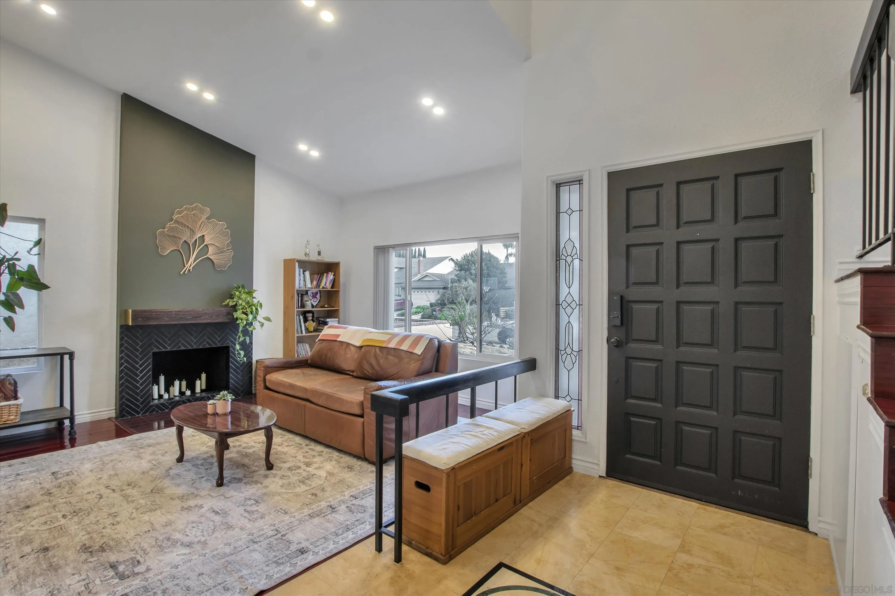 https://cdn.realtyfeed.com/cdn/127/250030790/f1aa67c8705f11e3bbdb53a8f0a9ba9c.webp