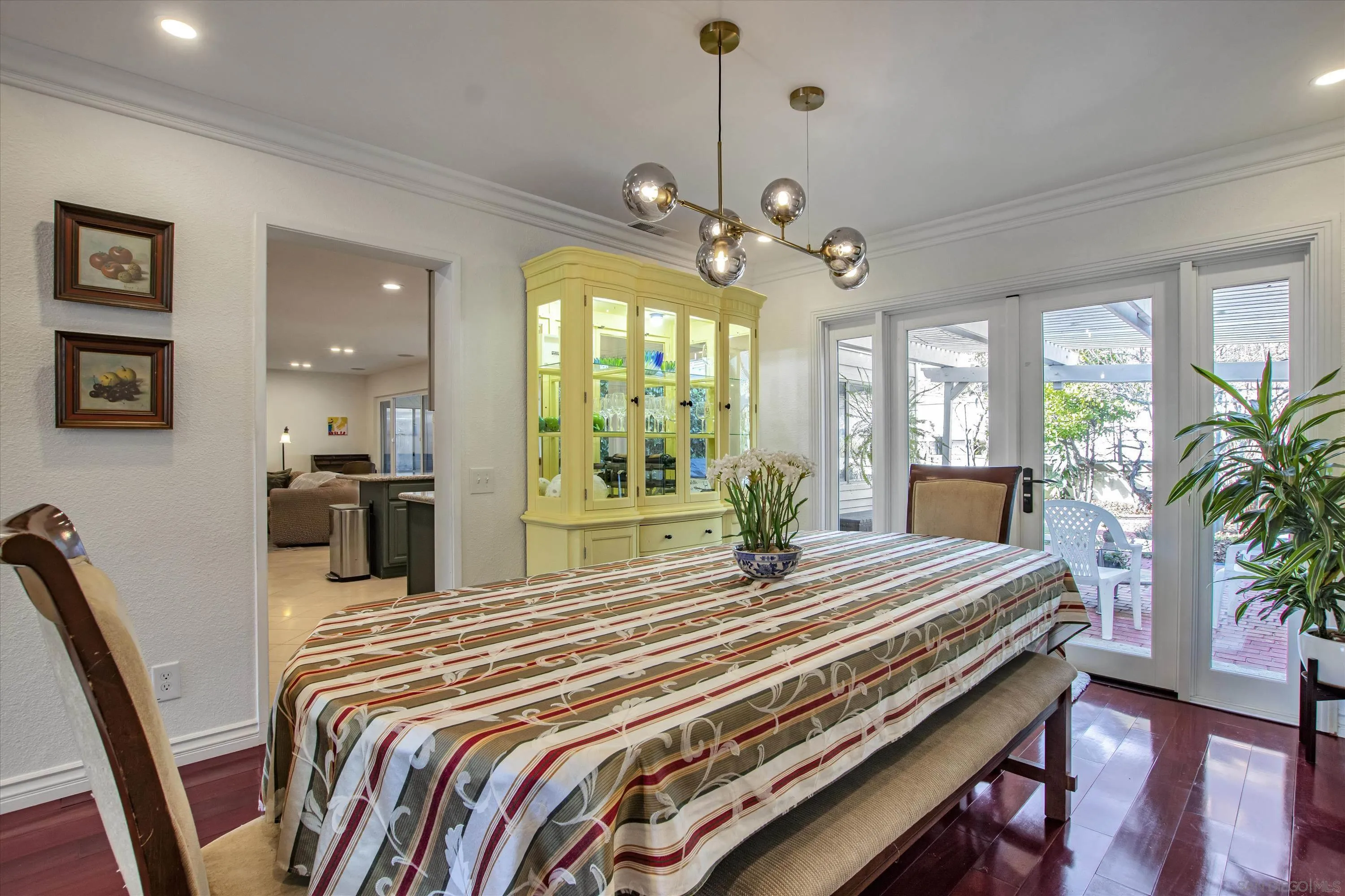 https://cdn.realtyfeed.com/cdn/127/250030790/f1abf228c1569f8ce0788bbbeb8069b7.webp