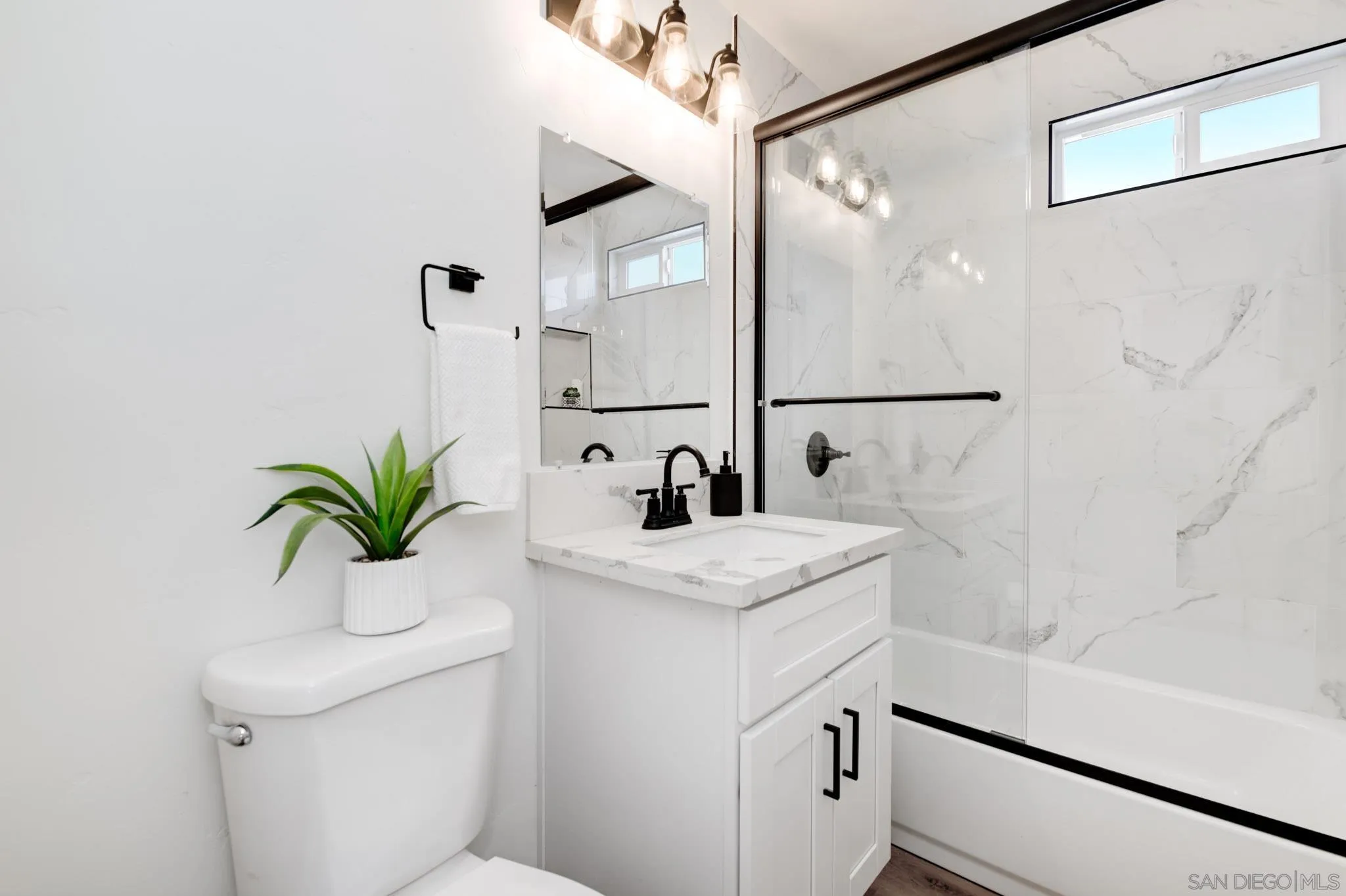 https://cdn.realtyfeed.com/cdn/127/250030797/91640377f6edd87398fcf10cc1b12b5c.webp