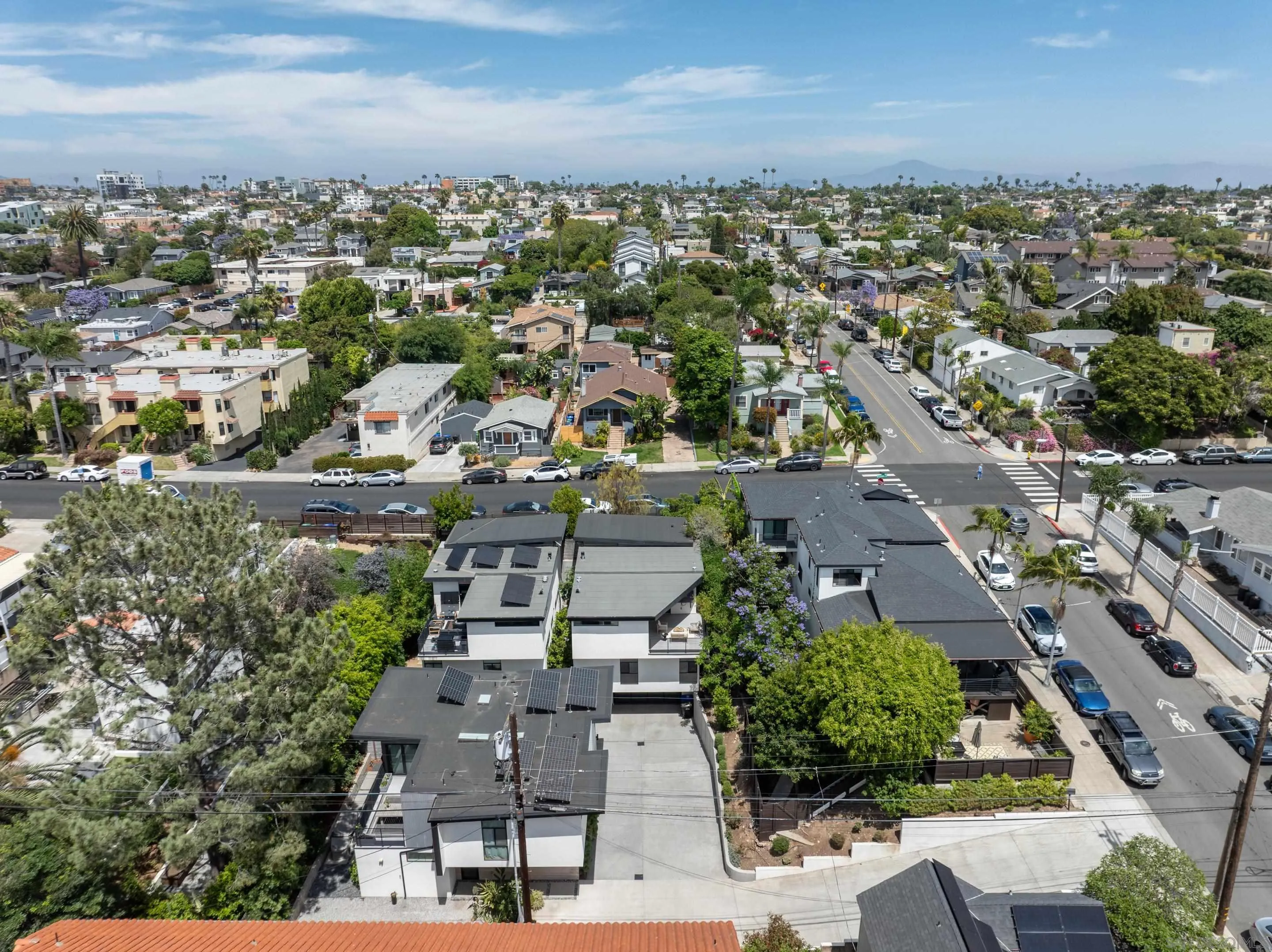 https://cdn.realtyfeed.com/cdn/127/250030811/62f69af82f1cf4b3db210b9d764d18e5.webp