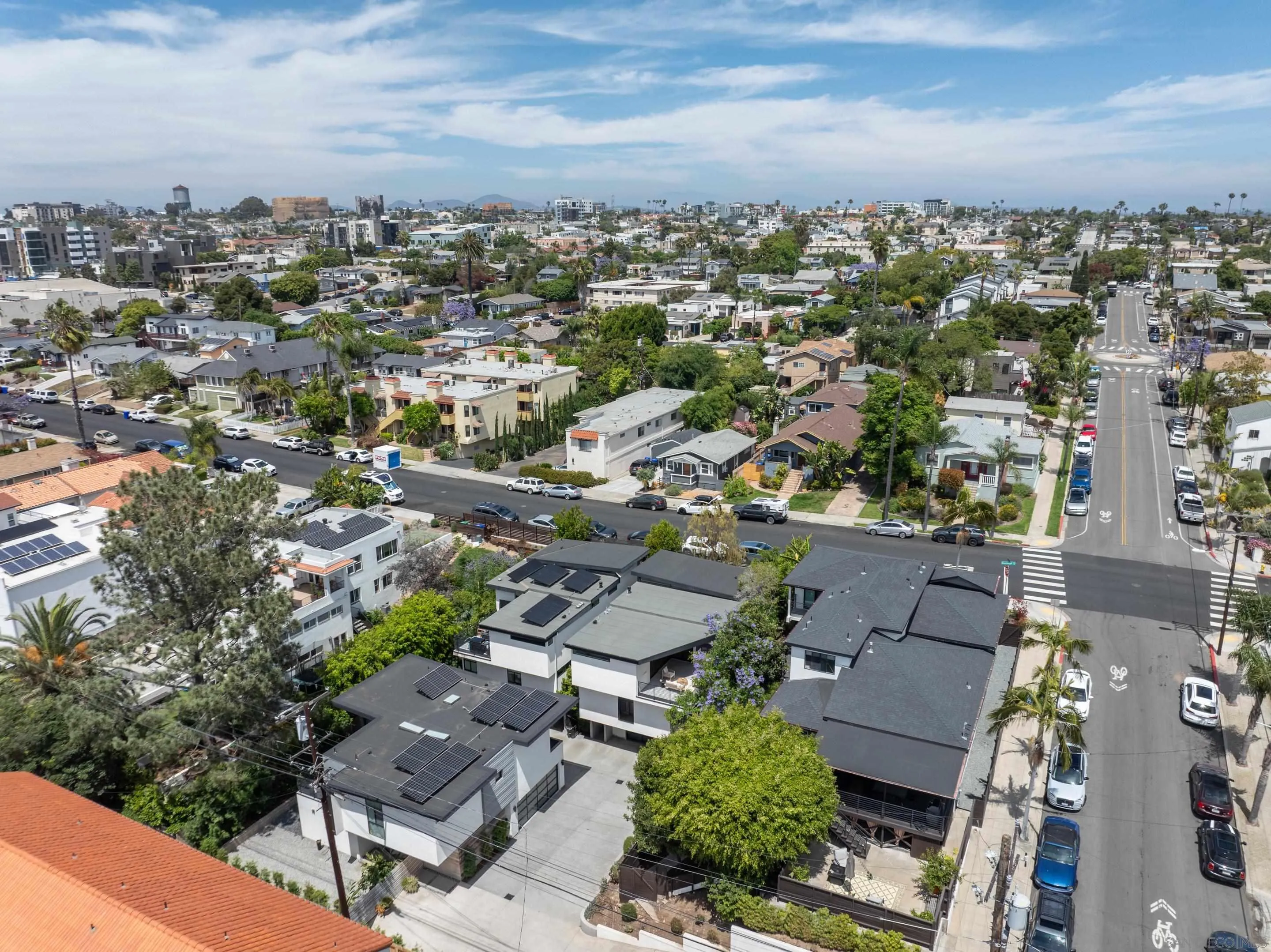 https://cdn.realtyfeed.com/cdn/127/250030811/c5a41ce9cdde11ccf2ee8a9b8925431f.webp