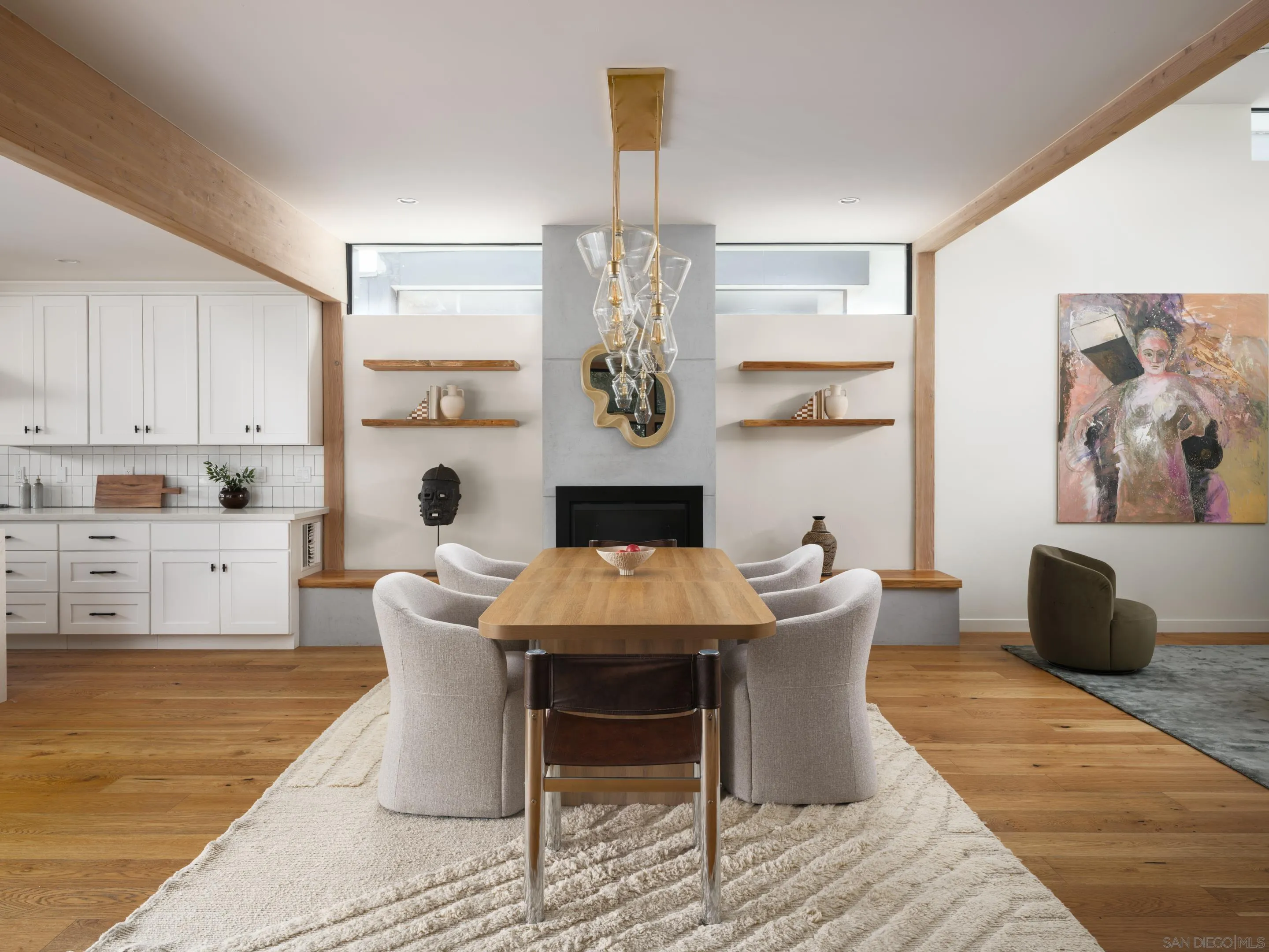 https://cdn.realtyfeed.com/cdn/127/250030811/f7354b4ebe724caad3b18f67e816fa32.webp