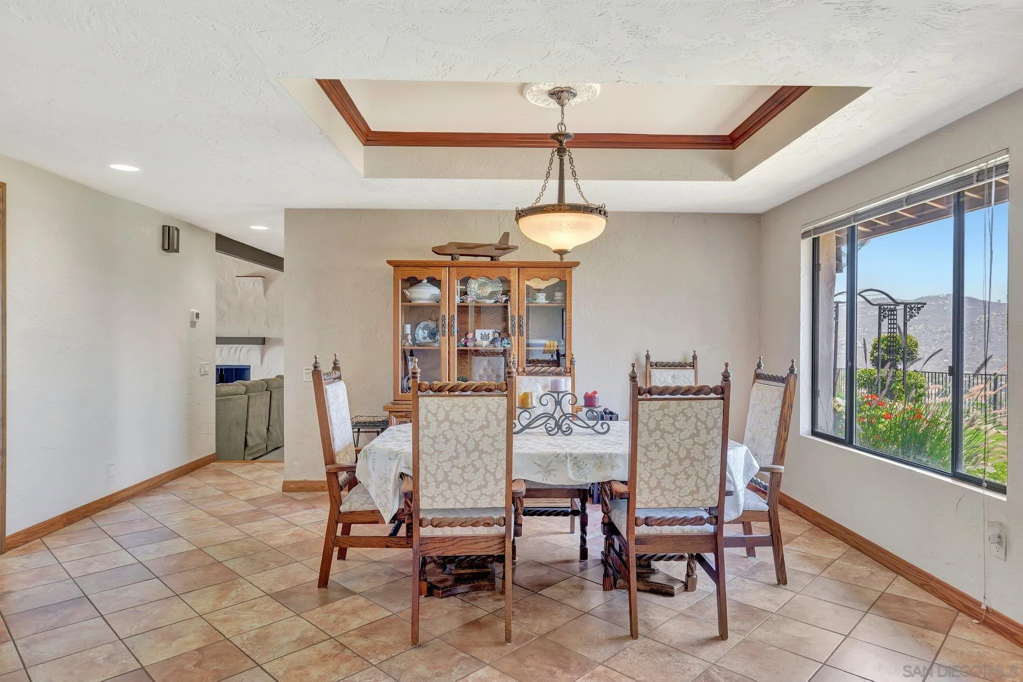 https://cdn.realtyfeed.com/cdn/127/250030818/e8888d3249db11f260fe6deaf5258881.webp