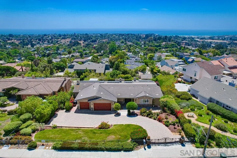 https://cdn.realtyfeed.com/cdn/127/250030832/500cd14b7d2a5a84521298381922f13e.webp