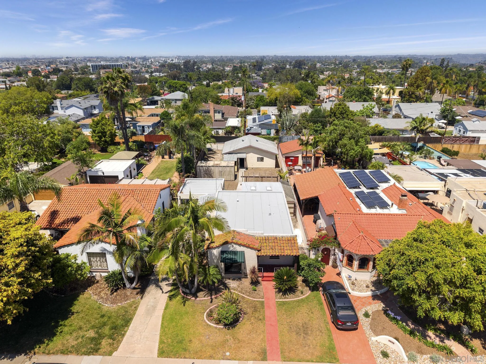 https://cdn.realtyfeed.com/cdn/127/250030837/f660c8d1add14a92d61326c7af3f8e35.webp