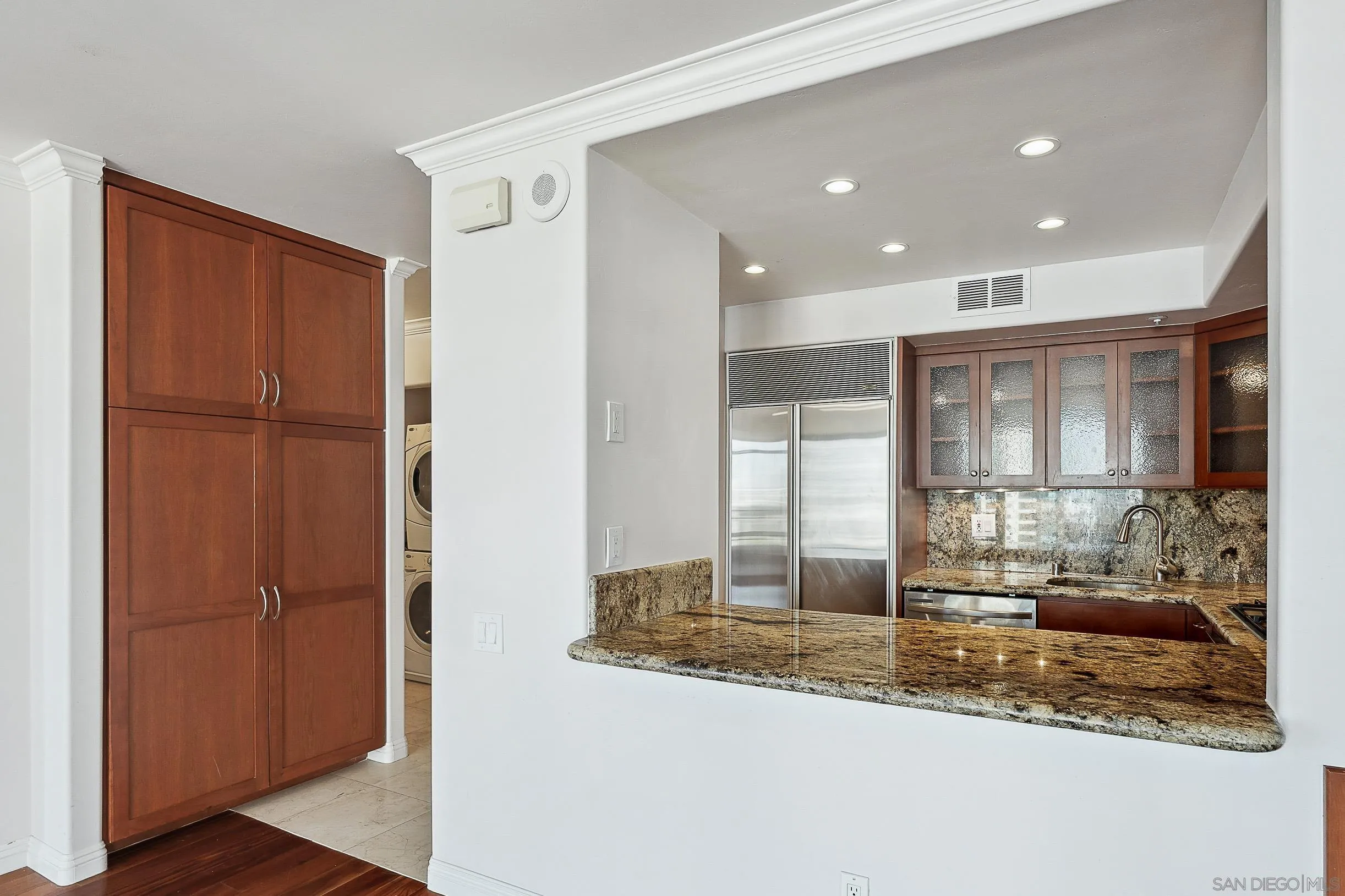 Photo #8: 250030838 Listing: Photo #8