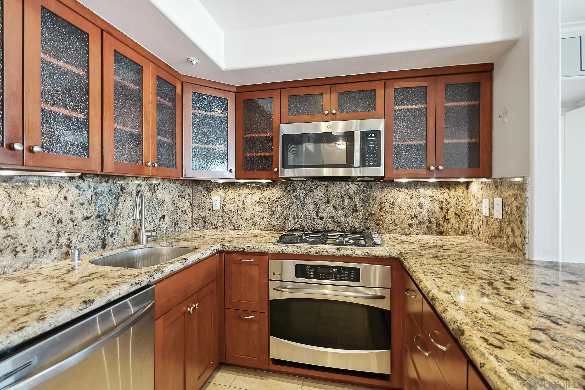 Photo #4: 250030838 Listing 