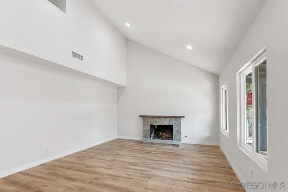 https://cdn.realtyfeed.com/cdn/127/250030847/3c01059637993750b87462194938bf91.webp