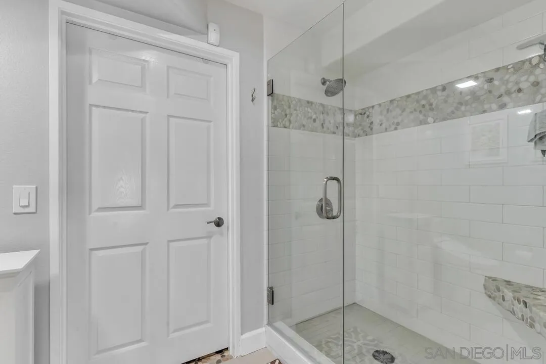 https://cdn.realtyfeed.com/cdn/127/250030852/18967f4916bbe304c2ac3befa84a962f.webp