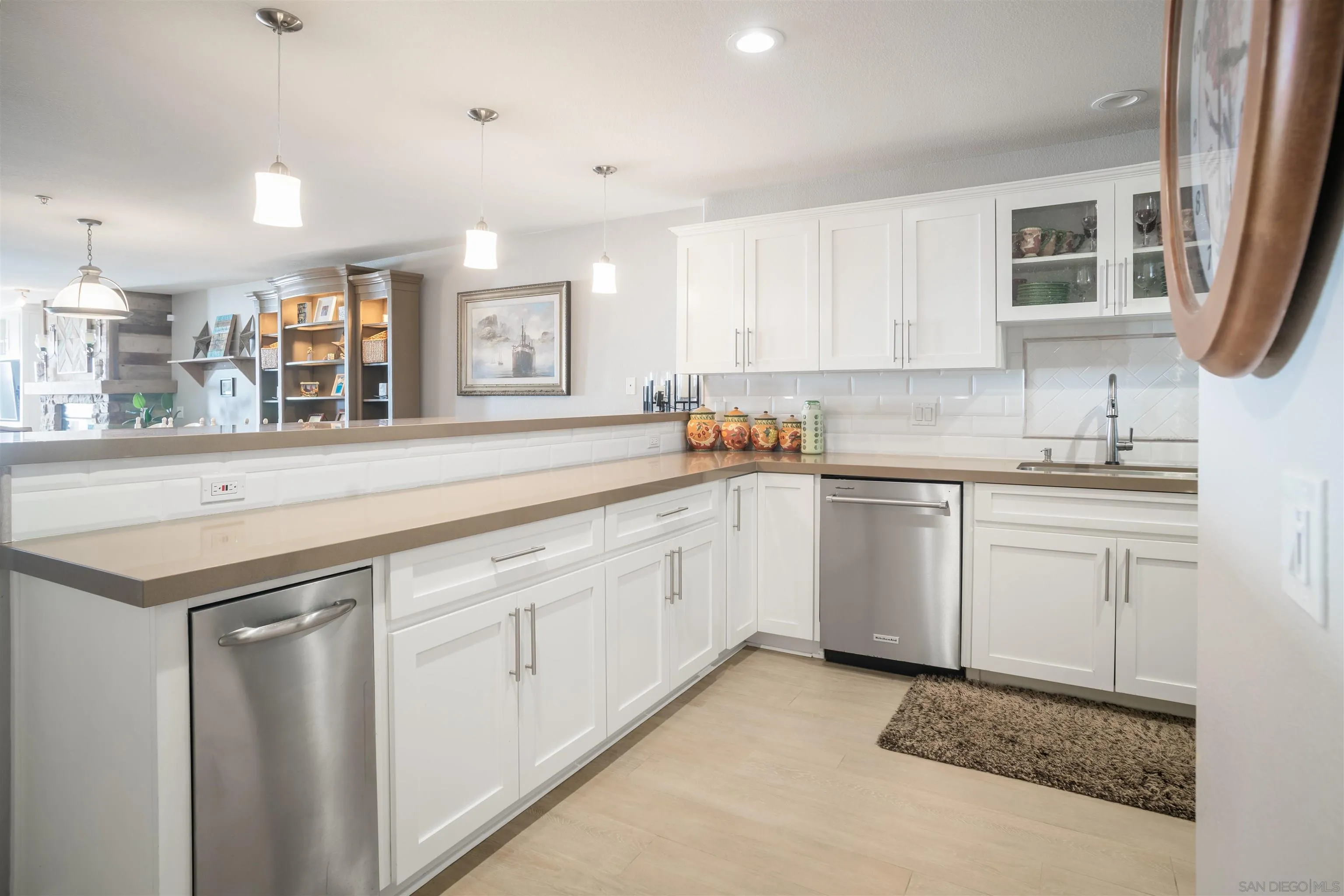 Photo #8: 250030852 Listing: Photo #8