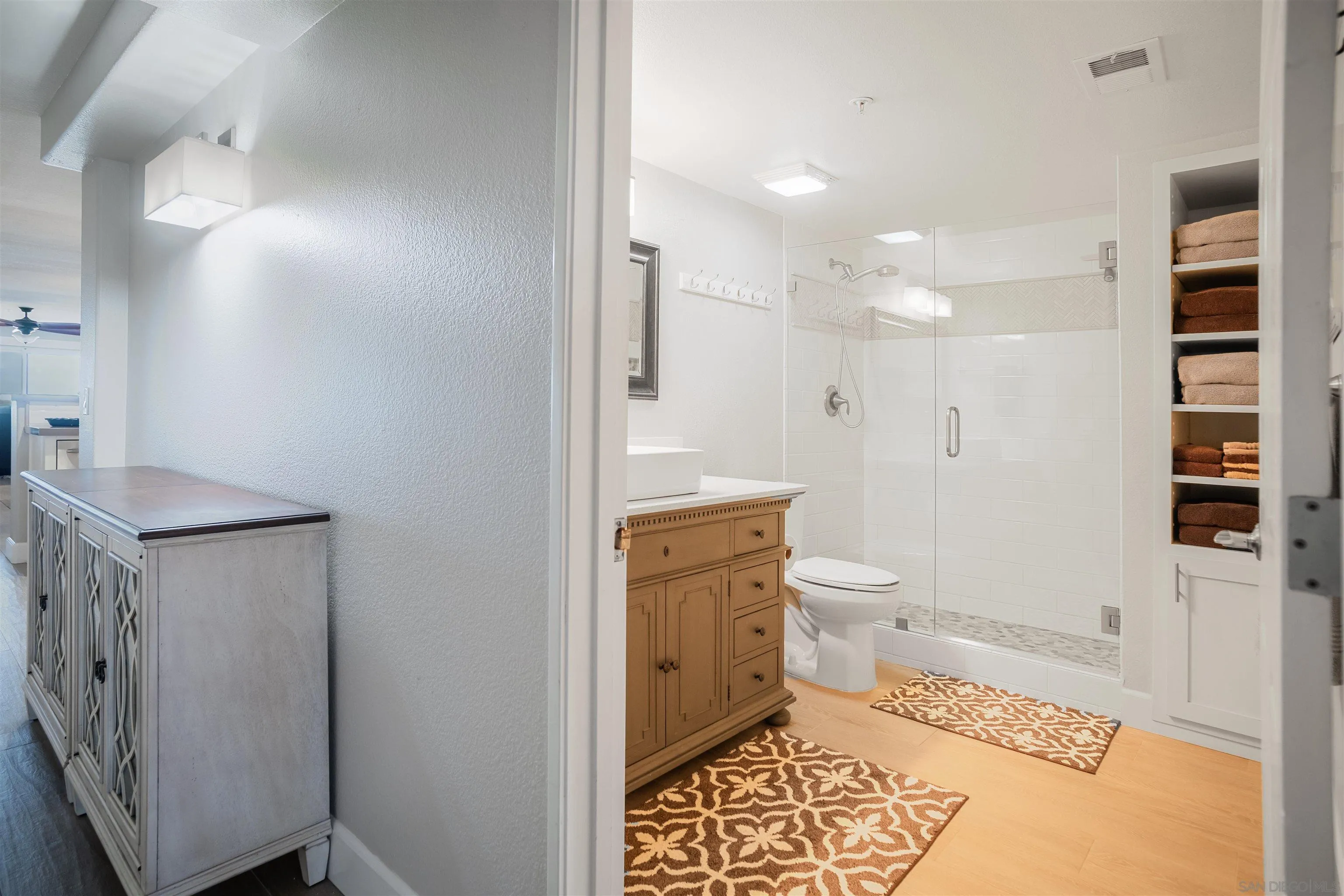 Photo #12: 250030852 Listing: Photo #12