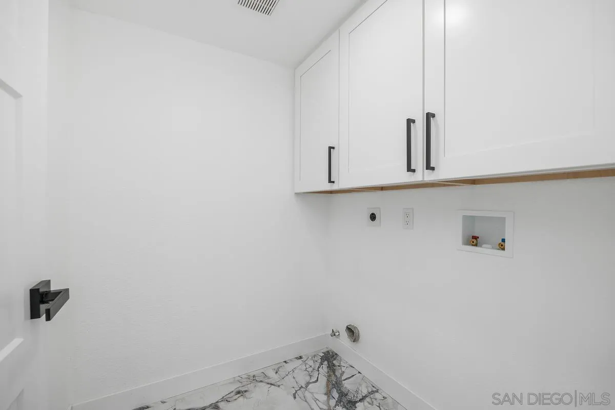 https://cdn.realtyfeed.com/cdn/127/250030890/c979262929e6c3e4165fc3aba3442506.webp