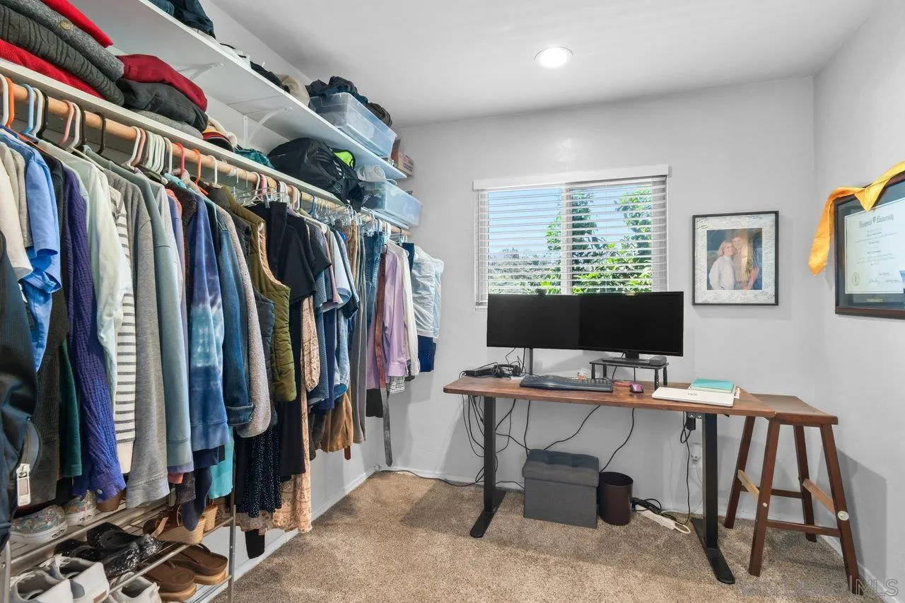 https://cdn.realtyfeed.com/cdn/127/250030905/c6894d6d92aefdb0fb1e3dd3a6edaf1c.webp