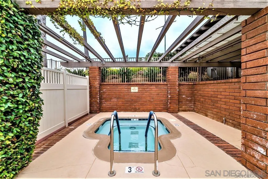 https://cdn.realtyfeed.com/cdn/127/250030912/25b754a6a79a03ba067ab527a612d90d.webp