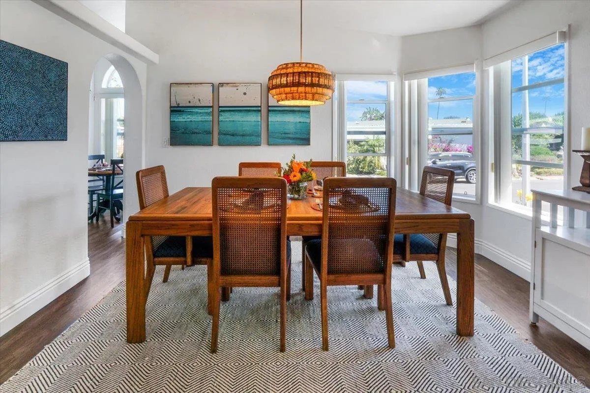 https://cdn.realtyfeed.com/cdn/127/250030912/5067bb86e9622ab5cff977a41facfc03.webp