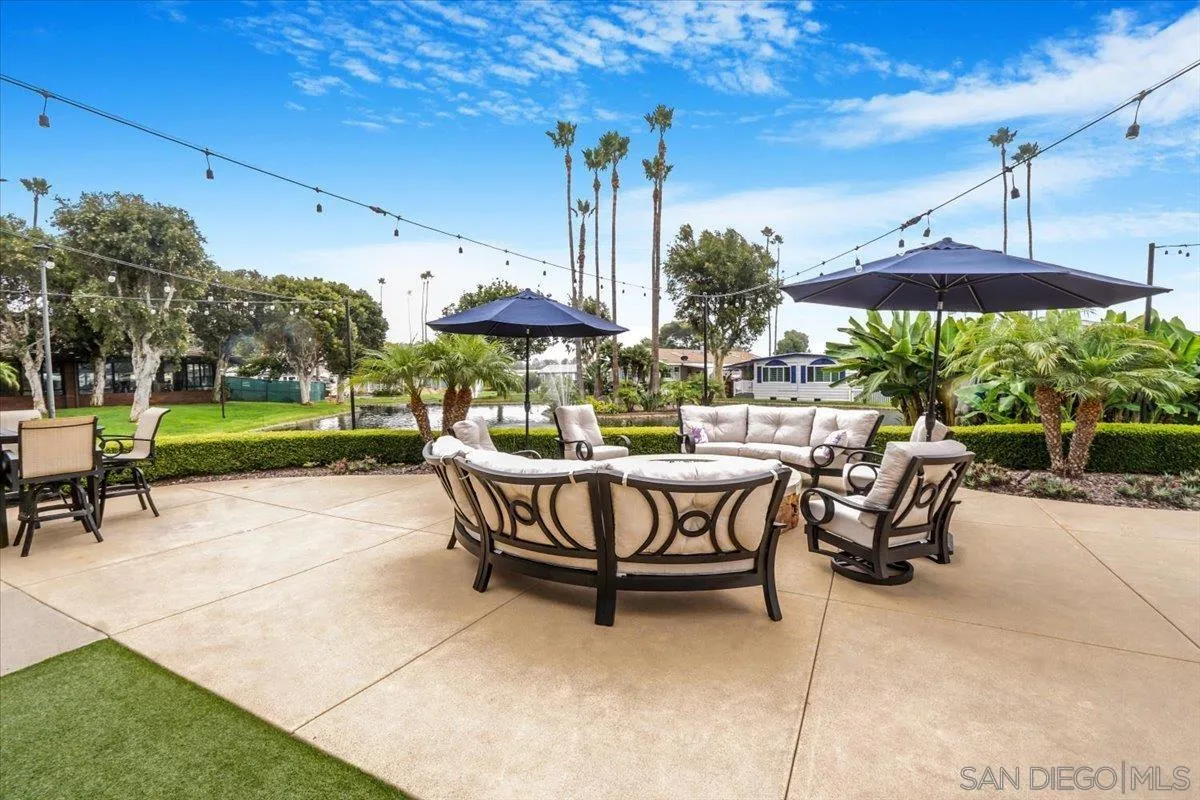 https://cdn.realtyfeed.com/cdn/127/250030912/d44f896a51c19ca9a1ea0f324ac6f9d3.webp