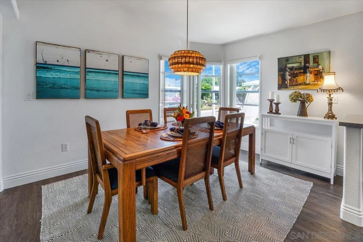 https://cdn.realtyfeed.com/cdn/127/250030912/dda21efc9ad17f3c95c2ccbd40cebcc0.webp