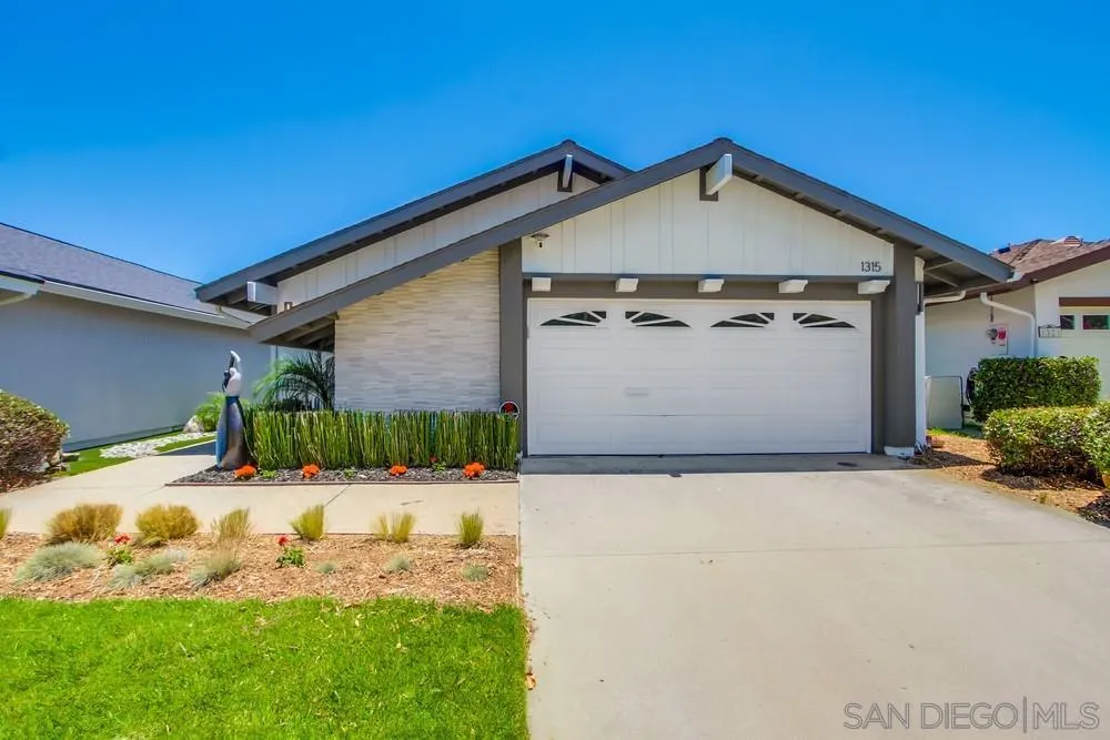 https://cdn.realtyfeed.com/cdn/127/250030914/f6874680796de3ae8ff7b8d1ec29f095.webp