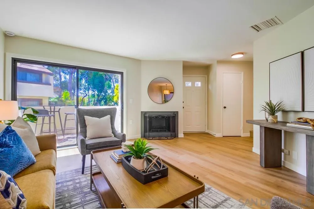 Photo #5: 250030921 Listing 
