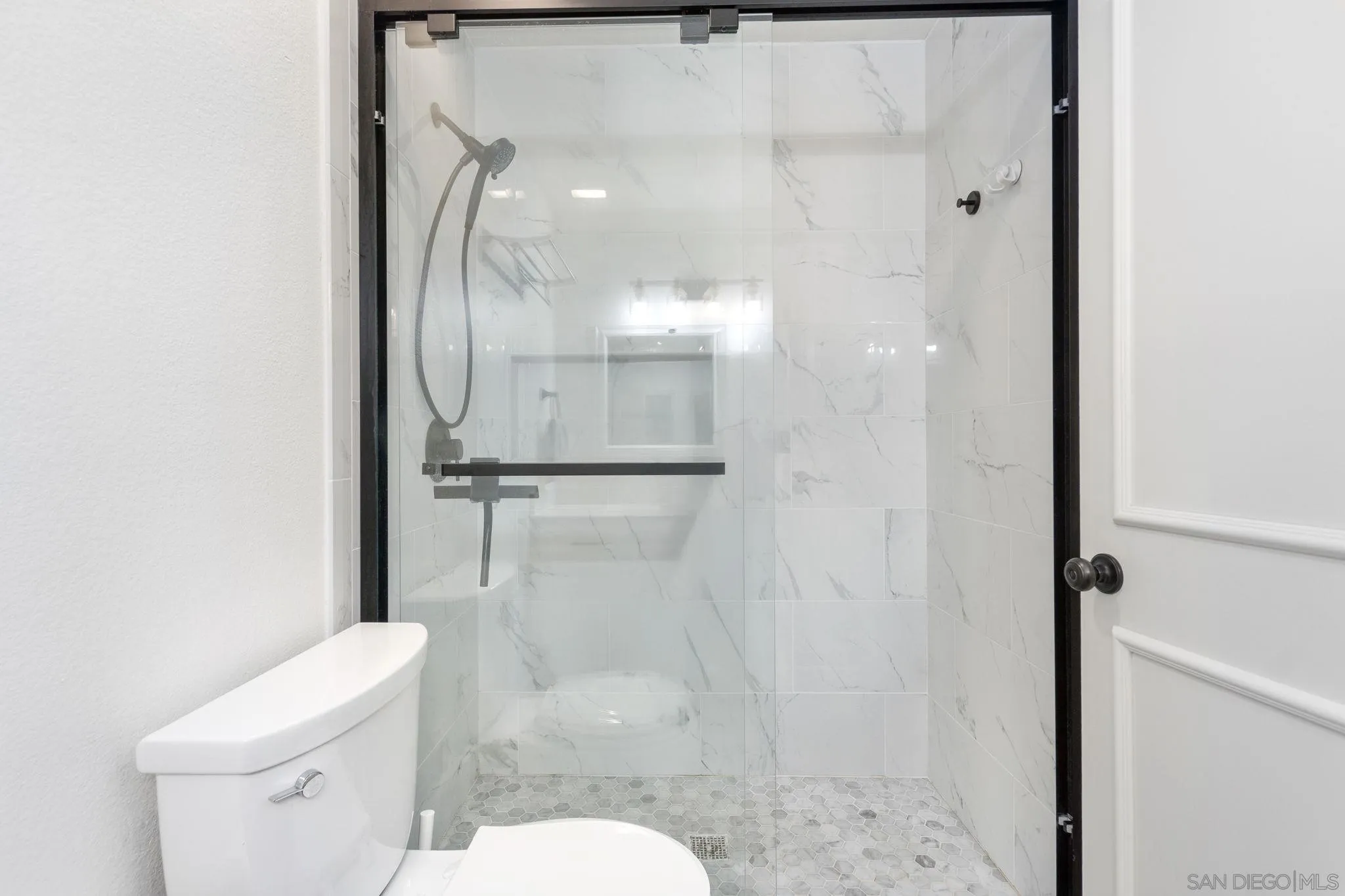 Photo #15: 250030922 Listing: Photo #15