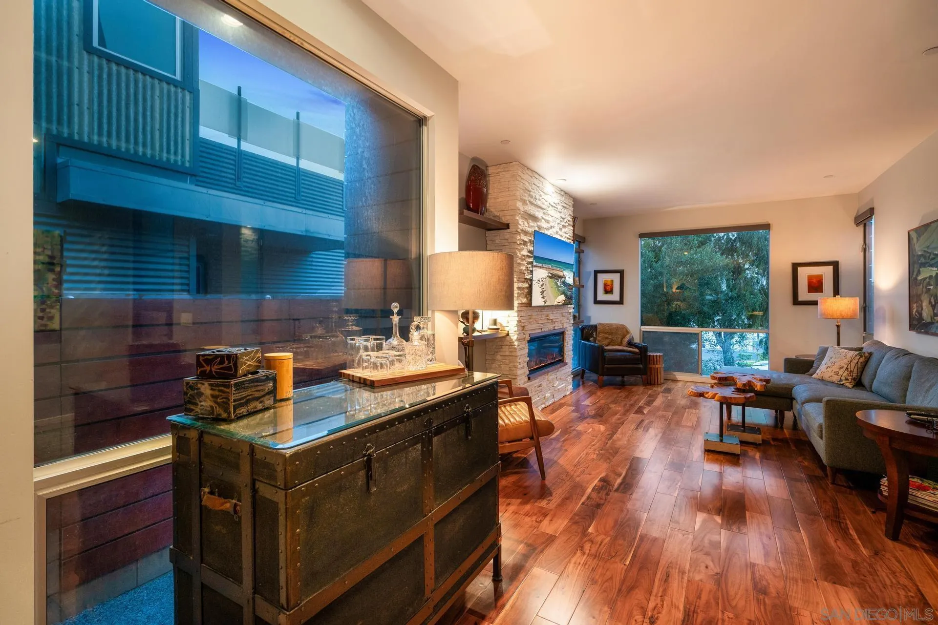 https://cdn.realtyfeed.com/cdn/127/250030924/17b04f39c7b8f155ae33ef602d47b587.webp