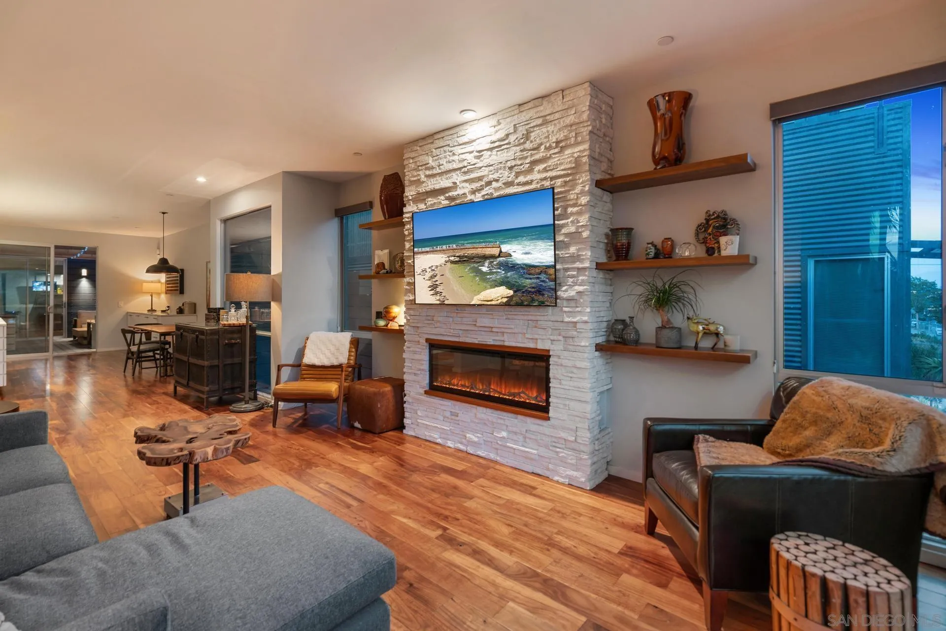 https://cdn.realtyfeed.com/cdn/127/250030924/6a91ef9953e0eb9f1deaa65117fb9b73.webp