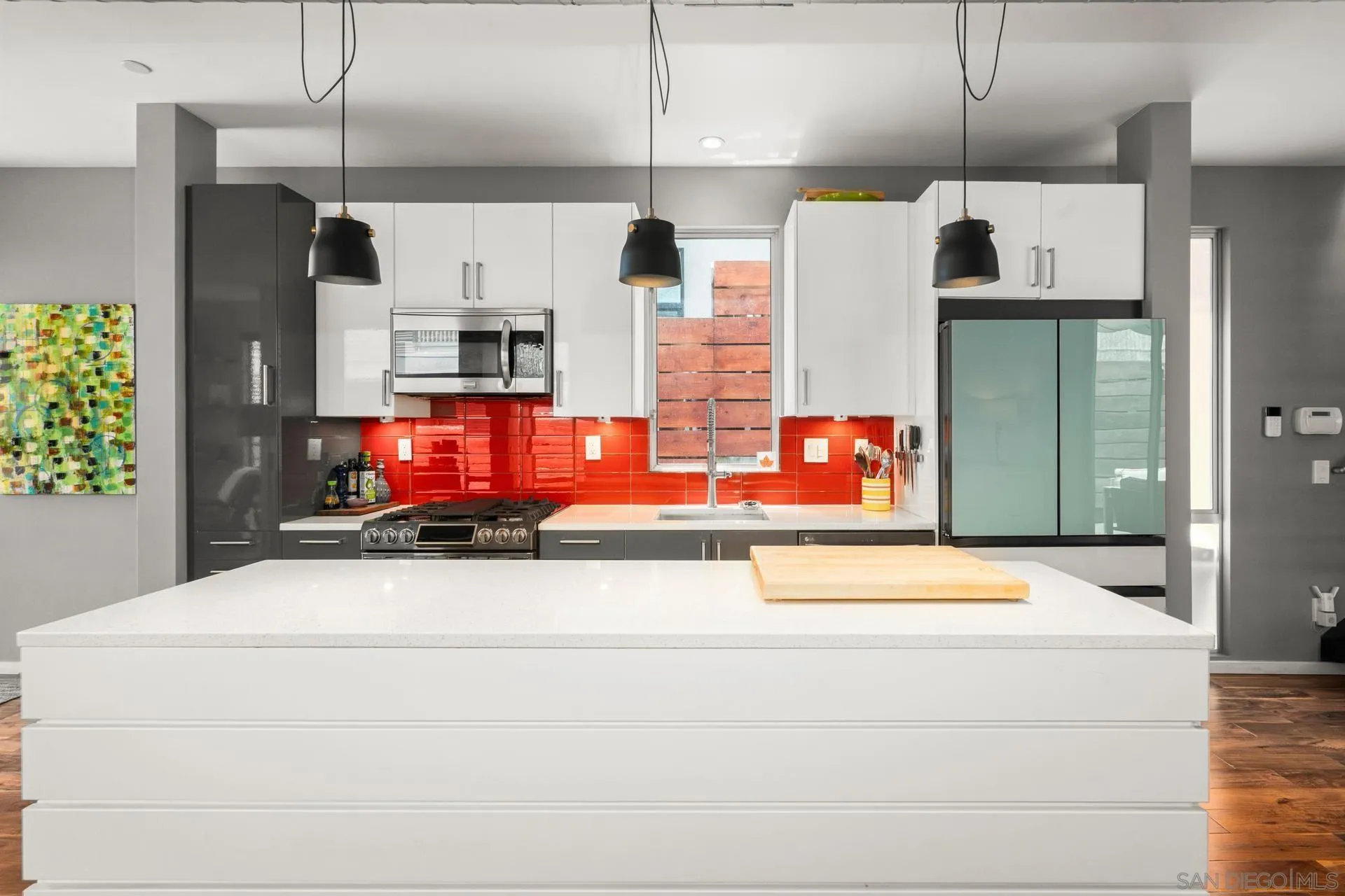 https://cdn.realtyfeed.com/cdn/127/250030924/da8bae6c892b7f39ac40b6634e1bb7ca.webp