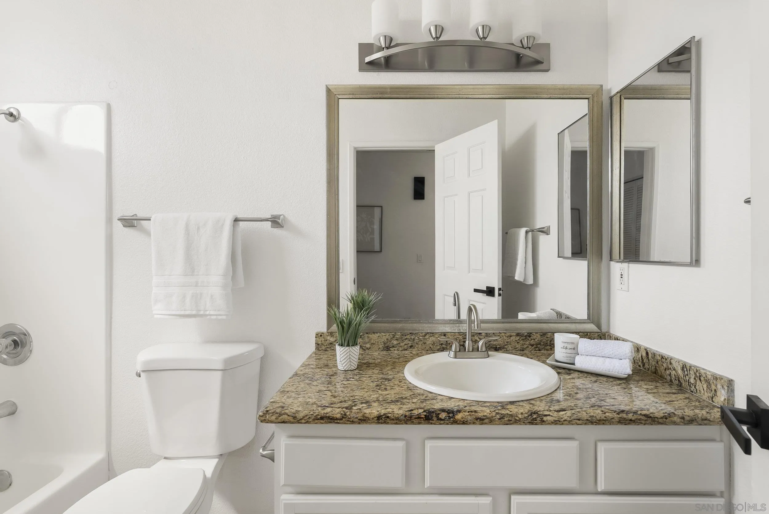 https://cdn.realtyfeed.com/cdn/127/250030953/0d60a8d6050d0e82c0ef57f60bcb5963.webp